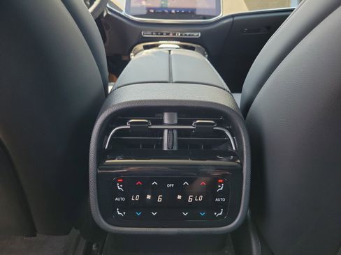New 2026 Mercedes-Benz E 53 AMG e 4MATIC Sedan image 10