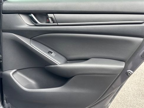 Used 2020 Honda Accord Sport image 16
