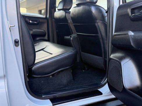 Used 2019 Toyota Tacoma TRD Off-Road image 56