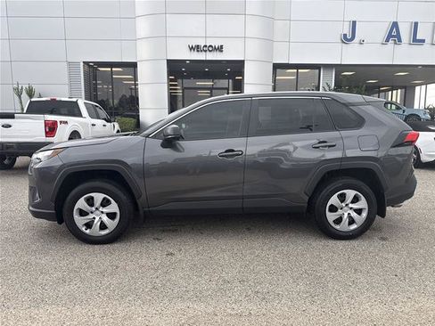 Used 2024 Toyota RAV4 LE FWD image 2