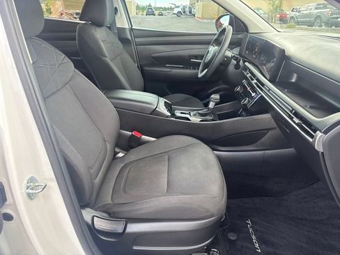 Used 2025 Hyundai Tucson SEL AWD/4WD image 19