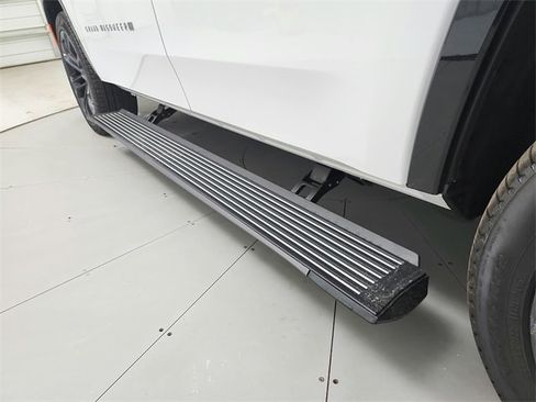 New 2026 Jeep Grand Wagoneer Summit image 50