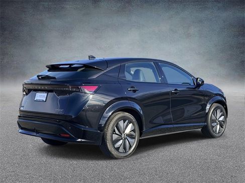 Used 2023 Nissan Ariya AWD image 4