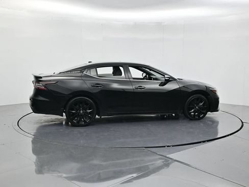 Used 2019 Nissan Maxima SR w/ Premium Package FWD image 2