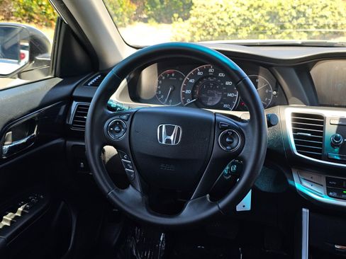 Used 2013 Honda Accord Sport image 22