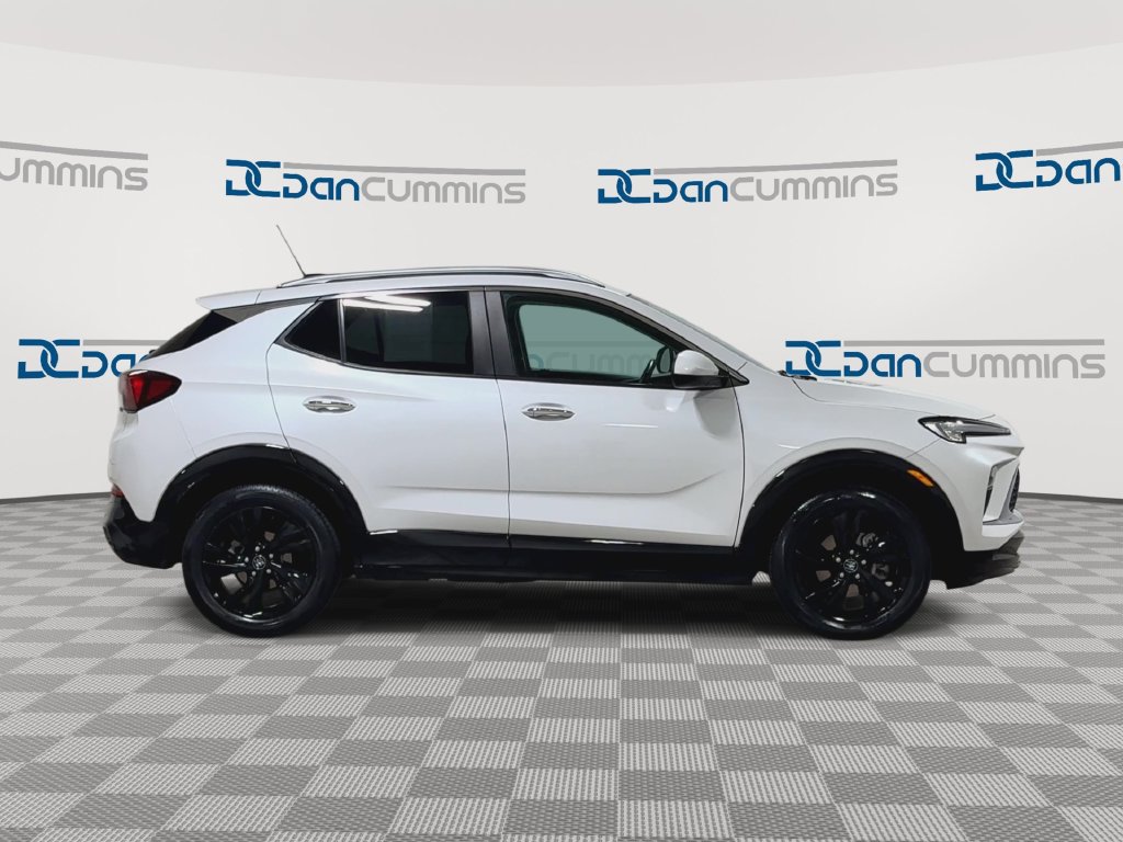 Used 2024 Buick Encore GX Sport Touring AWD/4WD image 9