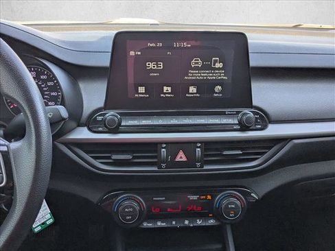 Used 2019 Kia Forte LXS image 13