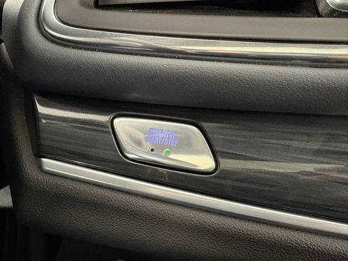 Used 2021 Buick Enclave Essence w/ Sport Touring Edition image 27