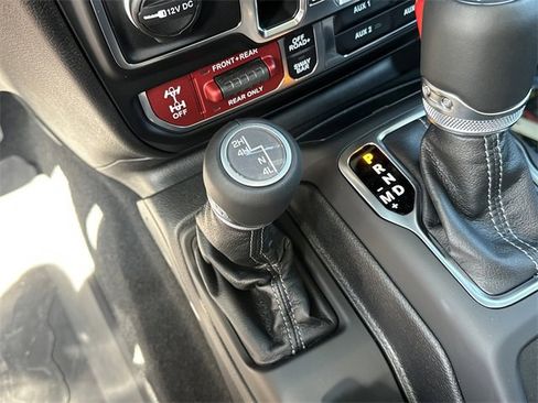 New 2025 Jeep Wrangler Unlimited Rubicon w/ Technology Group image 23