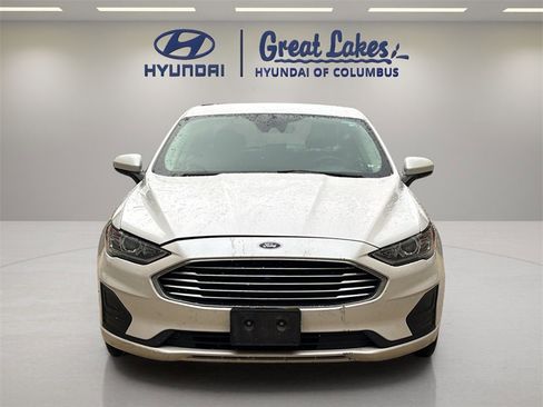 Used 2020 Ford Fusion SE image 8