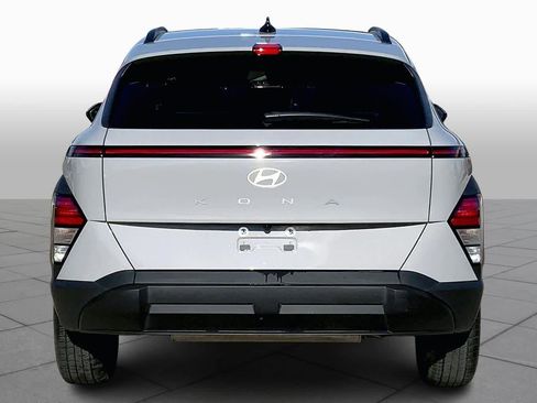 Used 2025 Hyundai Kona SEL image 5