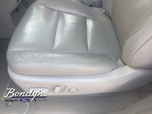 Used 2018 Toyota Sienna XLE FWD image 6