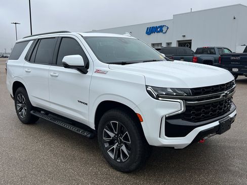 Used 2021 Chevrolet Tahoe Z71 w/ Luxury Package image 8