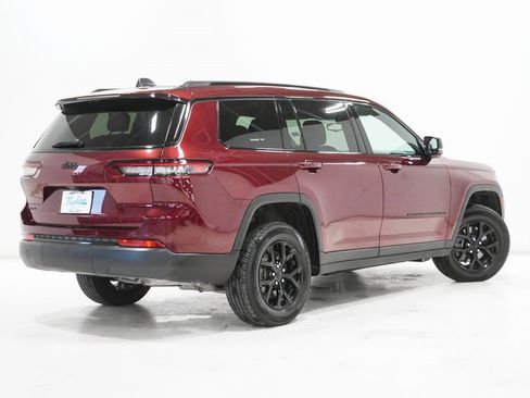 Certified 2024 Jeep Grand Cherokee L Laredo image 7