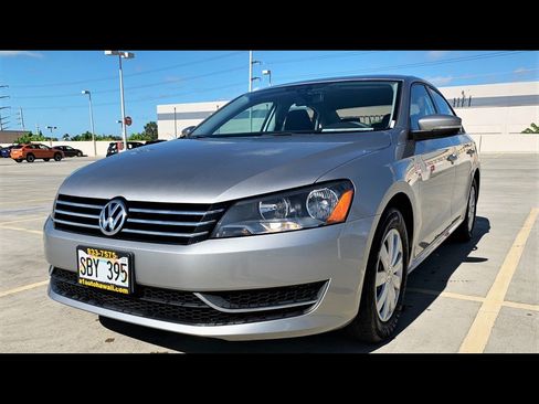 Used 2013 Volkswagen Passat 2.5 S FWD image 1