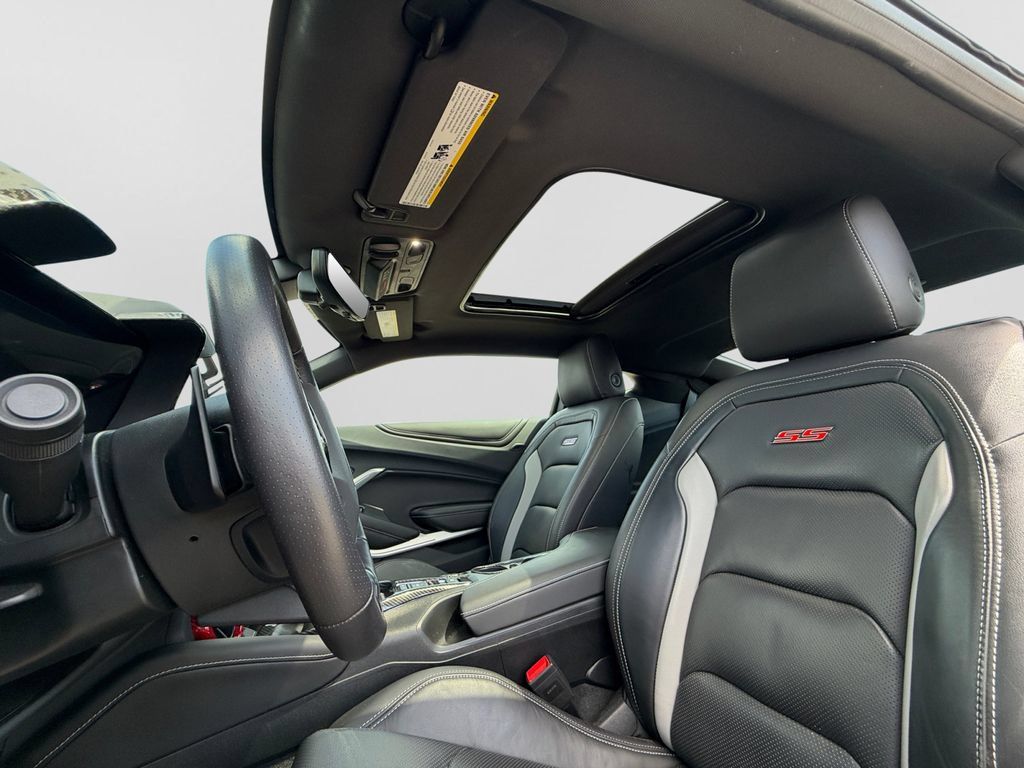 Used 2024 Chevrolet Camaro SS RWD image 15