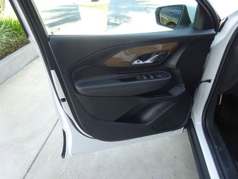 Certified 2021 GMC Terrain SLE w/ LPO, Floor Liner Package FWD image 26