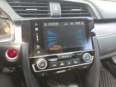 Used 2018 Honda Civic EX-L image 5