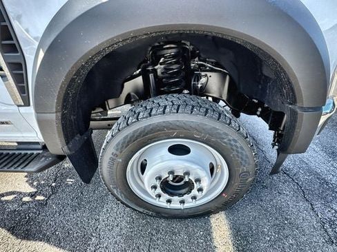 New 2025 Ford F550 4x4 Regular Cab Super Duty image 10