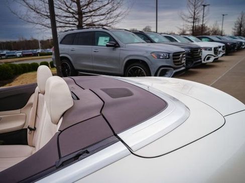 Used 2019 Mercedes-Benz E 450 Cabriolet image 6