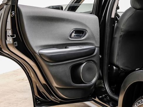 Used 2022 Honda HR-V EX image 37