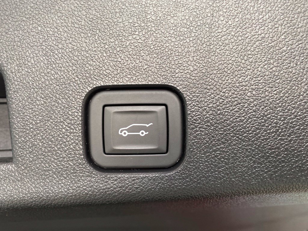 Used 2026 Buick Enclave Sport Touring AWD/4WD image 19