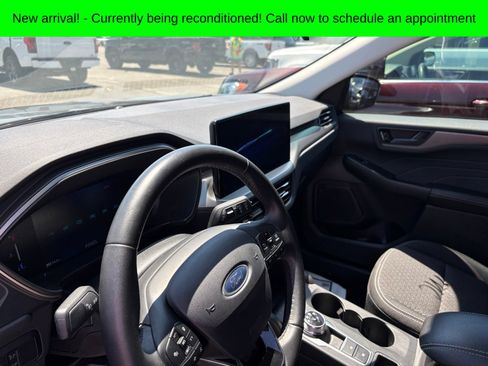 Used 2024 Ford Escape Active w/ Tech Pack #1 FWD image 9