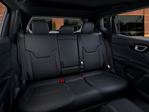 New 2026 Jeep Compass Limited w/ Sun, Sound & Navigation Group AWD/4WD image 15