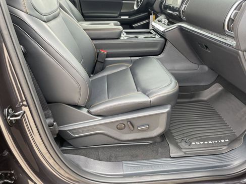 New 2026 Ford Expedition Tremor image 34