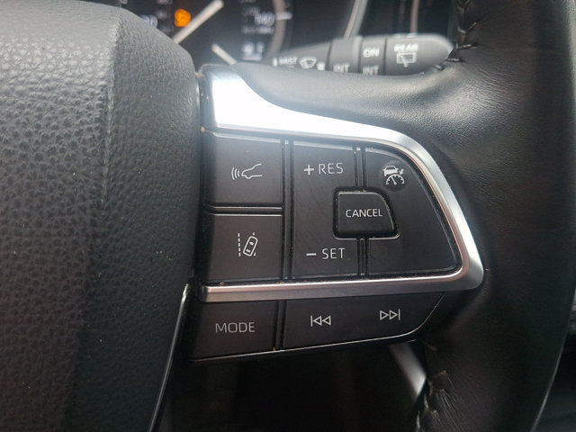 Used 2020 Toyota Highlander XLE AWD/4WD image 26