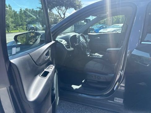 Used 2019 Chevrolet Equinox LT w/ Driver Convenience Package FWD image 13