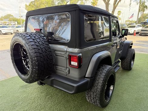 Used 2019 Jeep Wrangler Sport AWD/4WD image 6