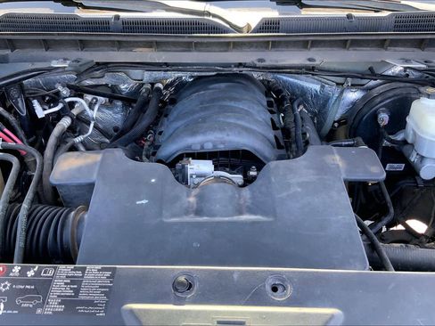 Used 2017 Chevrolet Silverado 1500 LT w/ All Star Edition AWD/4WD image 32