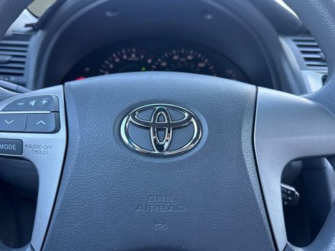 Used 2009 Toyota Camry LE image 16