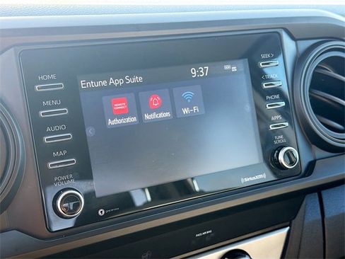 Used 2020 Toyota Tacoma SR image 31