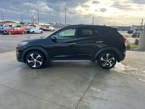 Used 2018 Hyundai Tucson Limited w/ Ultimate Package 02 image 4