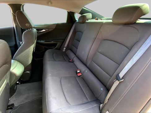 Used 2021 Chevrolet Malibu LS FWD image 19