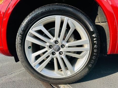 Used 2018 Audi Q5 2.0T Premium Plus w/ Premium Plus Package image 12