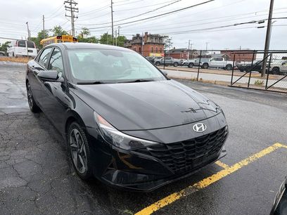 Used 2023 Hyundai Elantra SEL w/ Convenience Package
