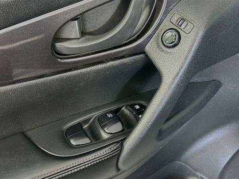Used 2020 Nissan Rogue S AWD/4WD image 17