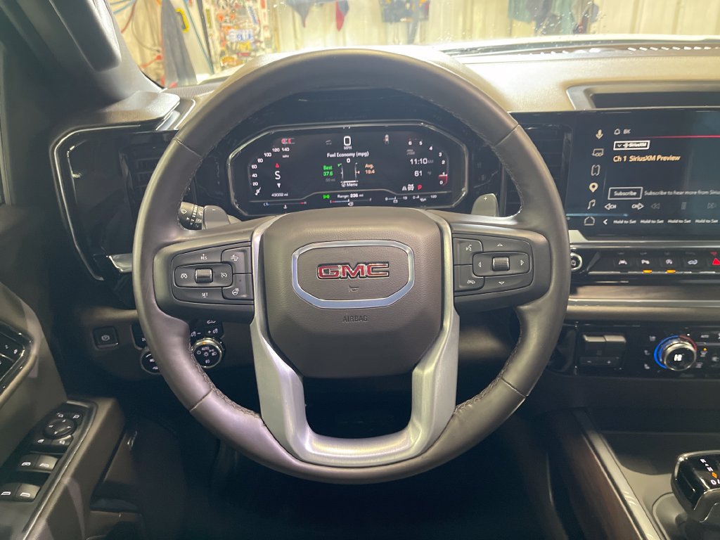 Used 2024 GMC Sierra 1500 SLT w/ SLT Premium Plus Package AWD/4WD image 27