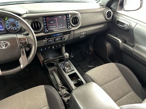 Used 2021 Toyota Tacoma TRD Sport w/ Technology Package RWD image 22