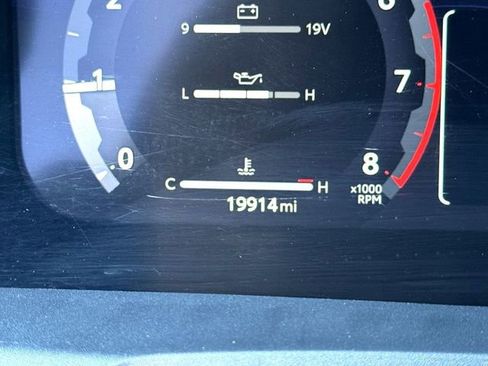 Used 2024 Toyota Tacoma TRD Off-Road image 16