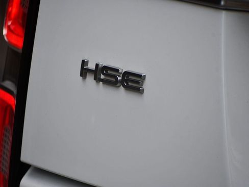 Used 2018 Land Rover Range Rover HSE image 22