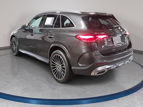 Used 2026 Mercedes-Benz GLC 300 4MATIC image 8