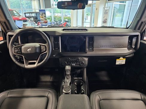 New 2025 Ford Bronco Badlands image 23