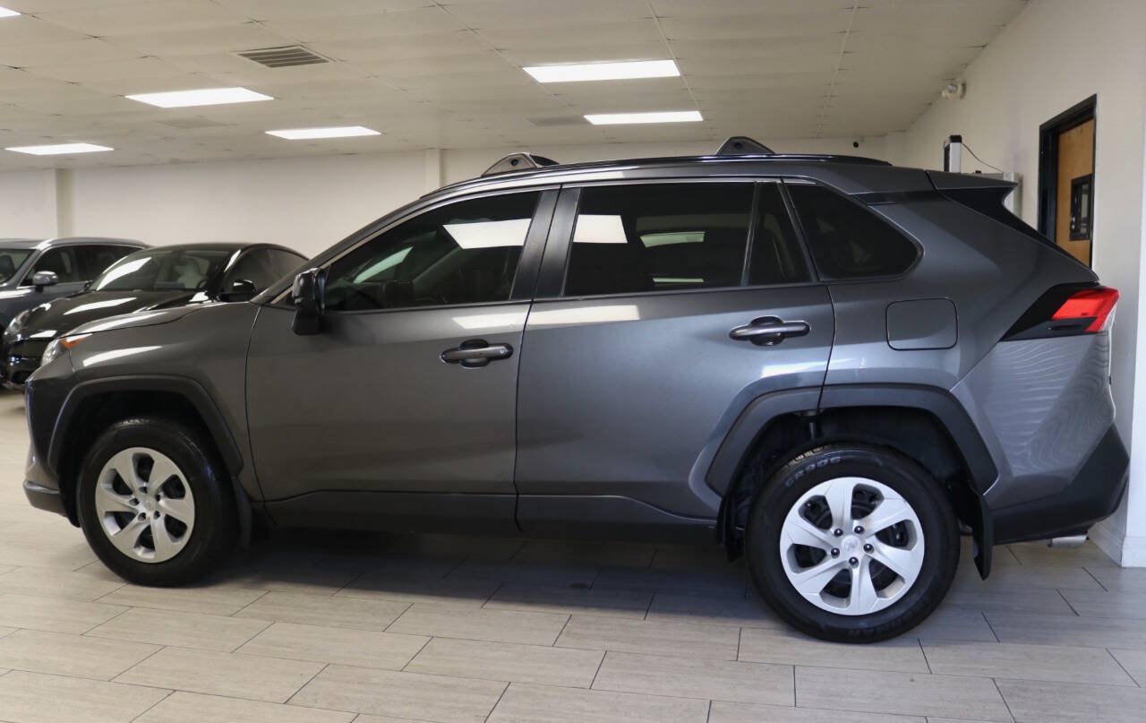 Used 2020 Toyota RAV4 LE w/ Carpet Mat Package AWD/4WD image 11