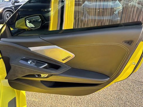 Used 2020 Chevrolet Corvette Stingray Premium Cpe w/ 3LT Preferred Equipment Group image 12