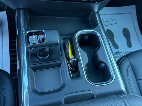 Used 2024 Chevrolet Silverado 1500 LTZ w/ LTZ Convenience Package II image 37