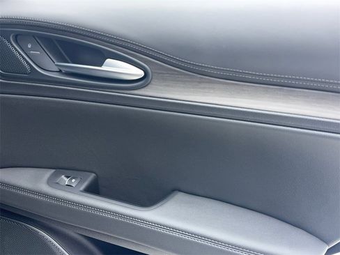 Used 2023 Alfa Romeo Stelvio Ti image 51